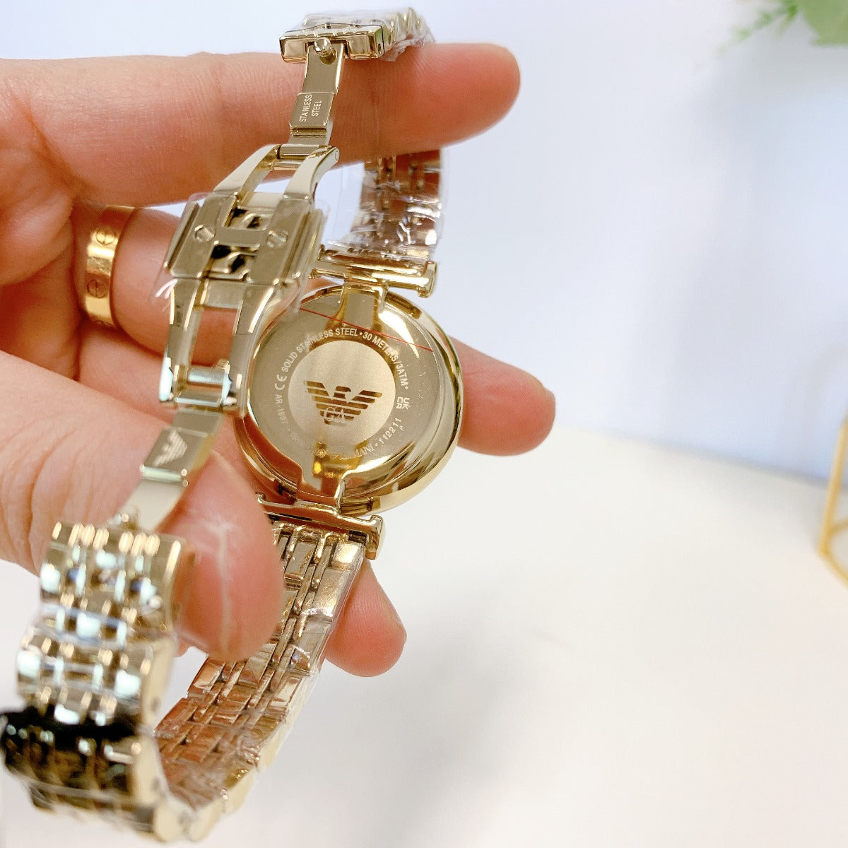Emporio Armani AR1907 Women's Two-Hand Gold-Tone Stainless Steel Watch Emporio Armani AR1907 Women's Two-Hand Gold-Tone Stainless Steel Watch